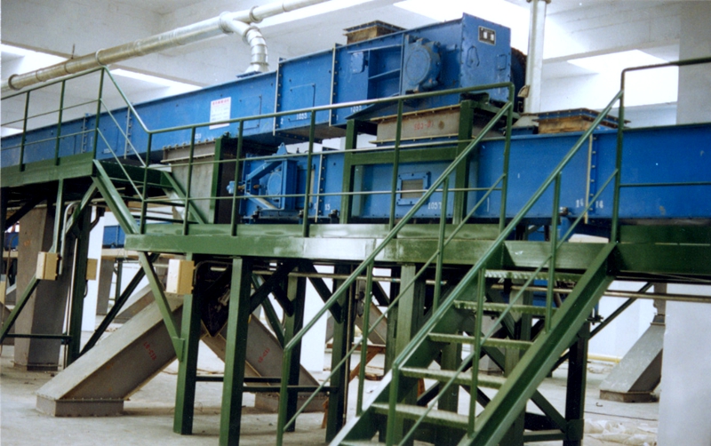 刮板机现场安装图片